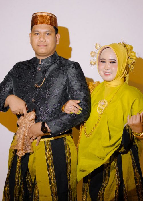 Thumbnile Putri & Heri